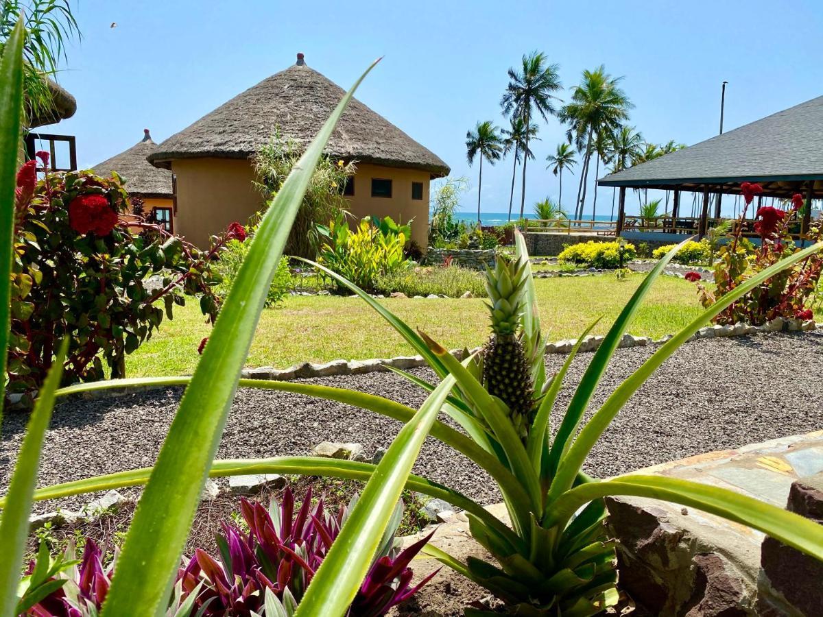 Lemon Beach Resort Elmina Eksteriør bilde